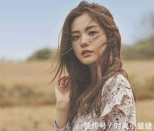 修饰 奔五的女人远离这5种“发型”,特别是第2种,难看显老还特土