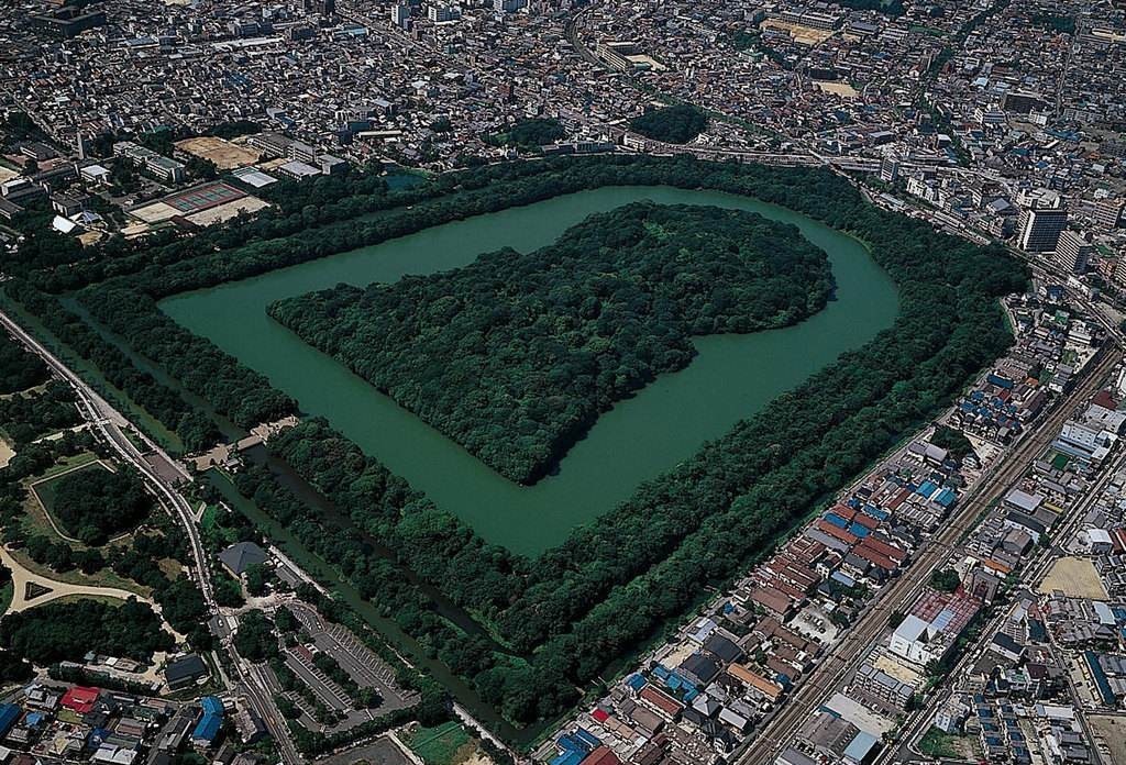 古埃及金字塔|《史记》中关于秦始皇陵的记载,显示这座墓陵可能也是座金字塔