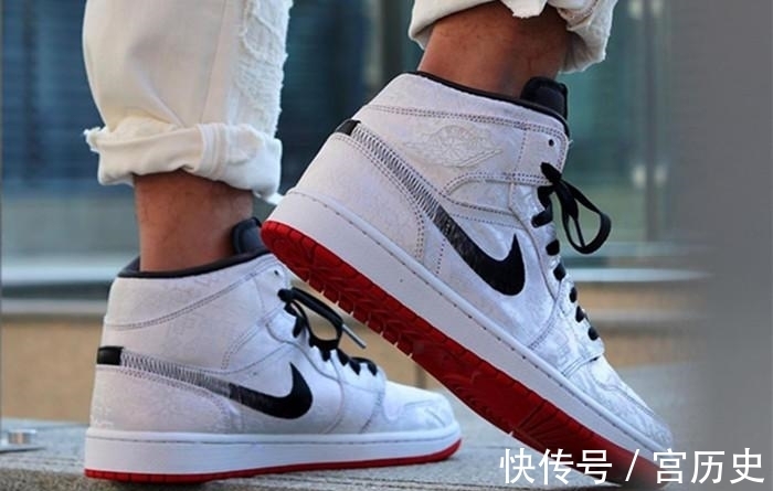 白丝绸 火云鞋神｜“白丝绸”AJ1终于登场、YEEZY拖鞋即将发售