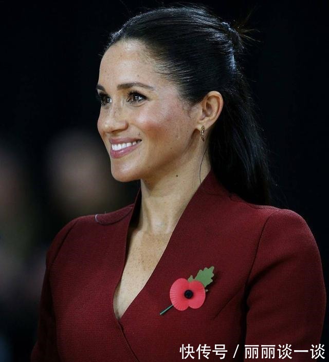 紧身裤|梅根越来越高调, 再穿红色却很显白, 搭配紧身裤和新发型美得惊艳!