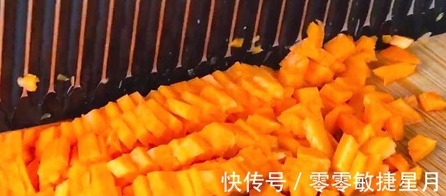 我家面粉不蒸馒头,这样做比包子简单,味道比它香,好吃!