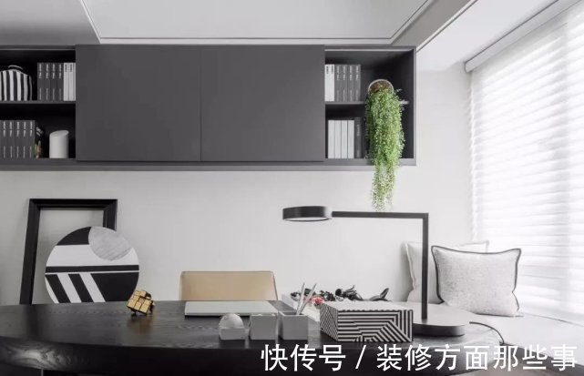 墙面|120平现代风格装修,一进门就被迷住了,客厅地毯很有特色