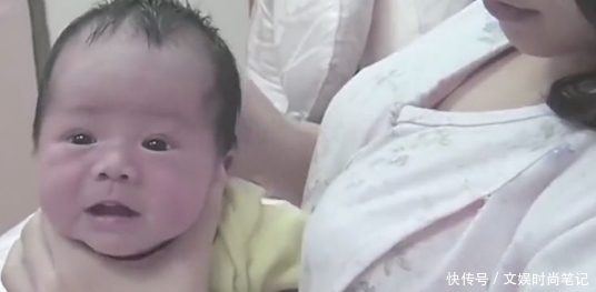 小宝宝|宝宝吃完母乳,为宝宝拍嗝时需注意3点,宝宝会很快就出嗝