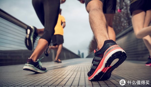 eva 为什么内行宁愿推荐国产跑鞋,也不推耐克阿迪?3个理由听完服气