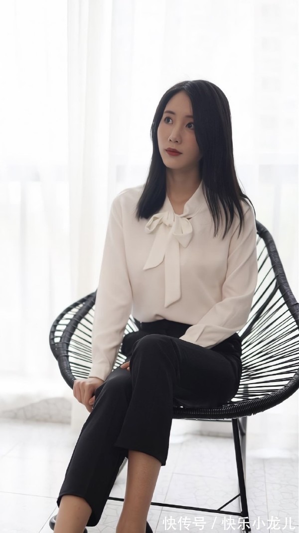 紧身裤 白色衬衫搭配黑色紧身裤职业装突显优雅气质,好美哦