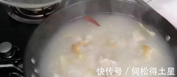 猪脚|猪脚怎么炖又香又好喝饭店大厨教你一个详细的做法！