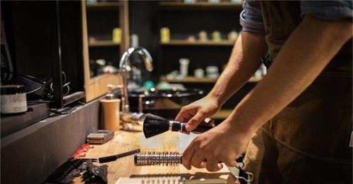 全球最贵发型师，剪一次20万元人民币，明星土豪排队预约