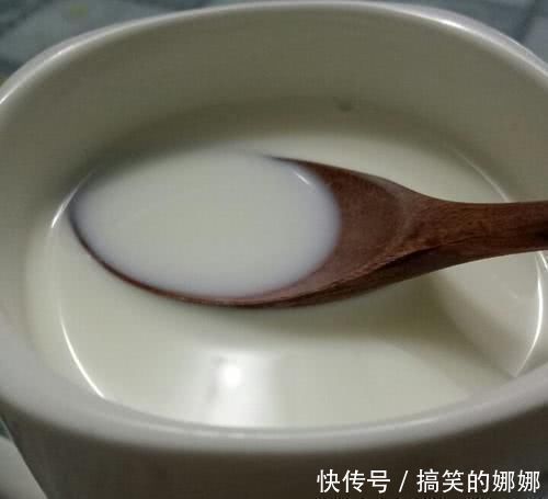 中国居民膳食指南|每天喝纯牛奶好还是喝酸奶好？你可能一直都搞错了，告诉你如何选