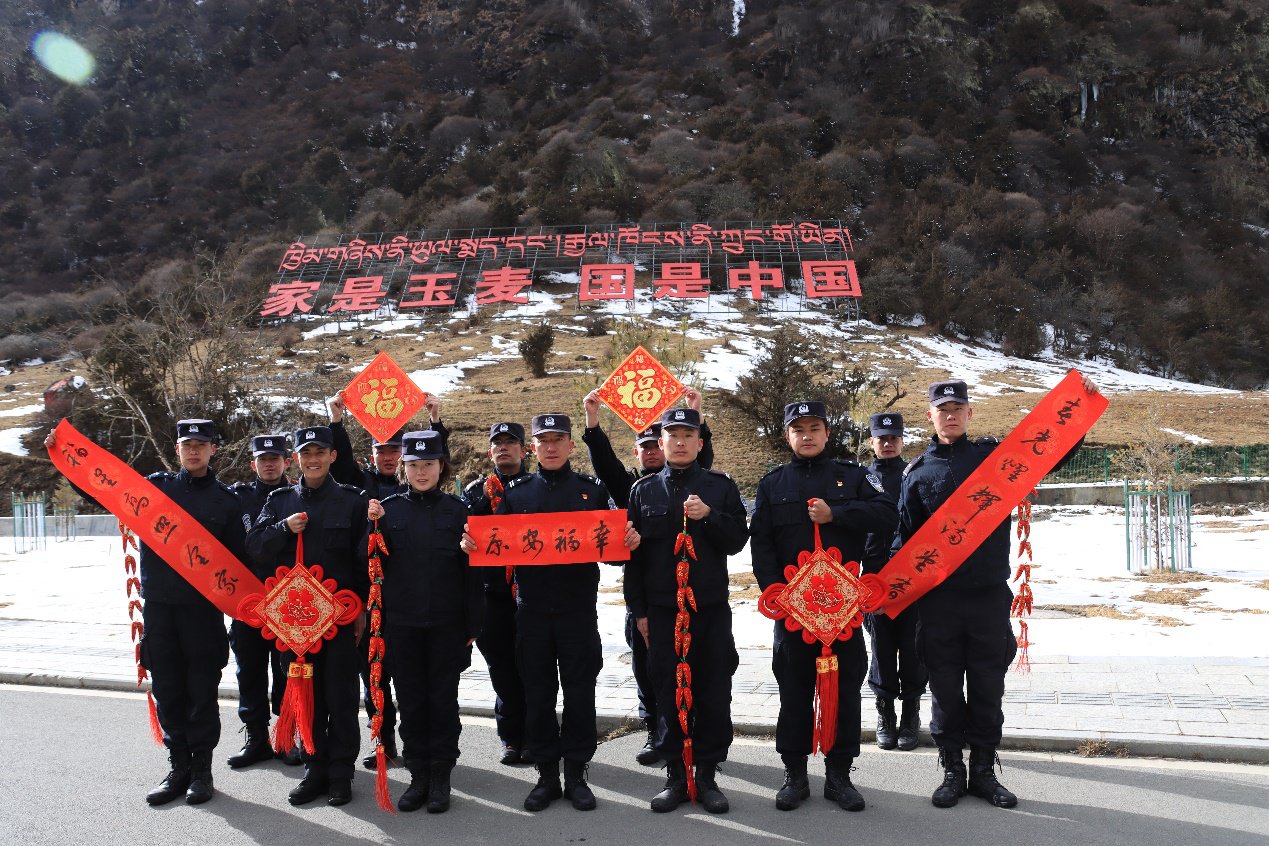 边疆卫士|新春佳节，为“边疆卫士”写春联、送福字