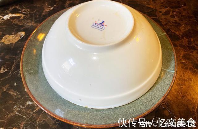 扣肉别再油炸了,学会这新做法,我家1周吃3次,大厨都夸我