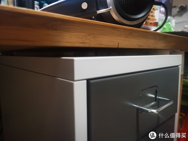 滚轮|桌面改造 篇三：桌下储物空间扩容——199元宜家HELMER 海尔默金属抽屉柜