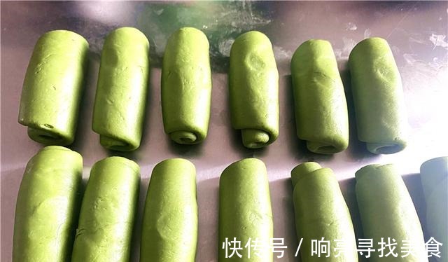 抹茶|抹茶鲜花饼，花香四溢酥到掉渣，一开口停不了，完美配方一学就会！