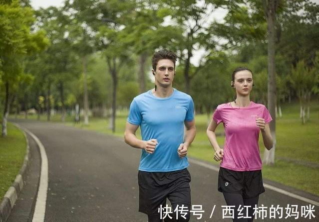 拉伸|走路是免费的长寿方!但只要犯了6个错,都算“白走了”!