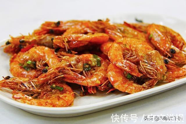 对虾|油焖大虾最简单的做法,大厨:牢记4步,在家也能做出饭店的味道