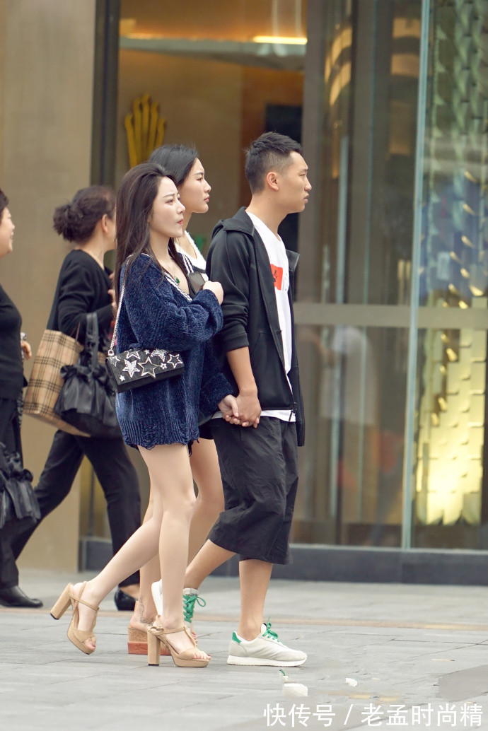 穿搭 重庆街拍,潮流穿搭精选参考,你喜欢哪一款?
