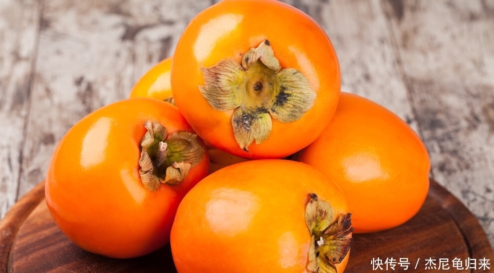 新鲜|柿子大量上市了,5个小技巧,教你挑选新鲜好吃的柿子,个个香甜