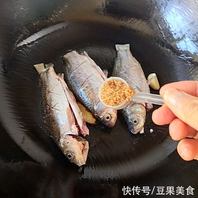 这道酱烧鲫鱼，怎么做都好吃