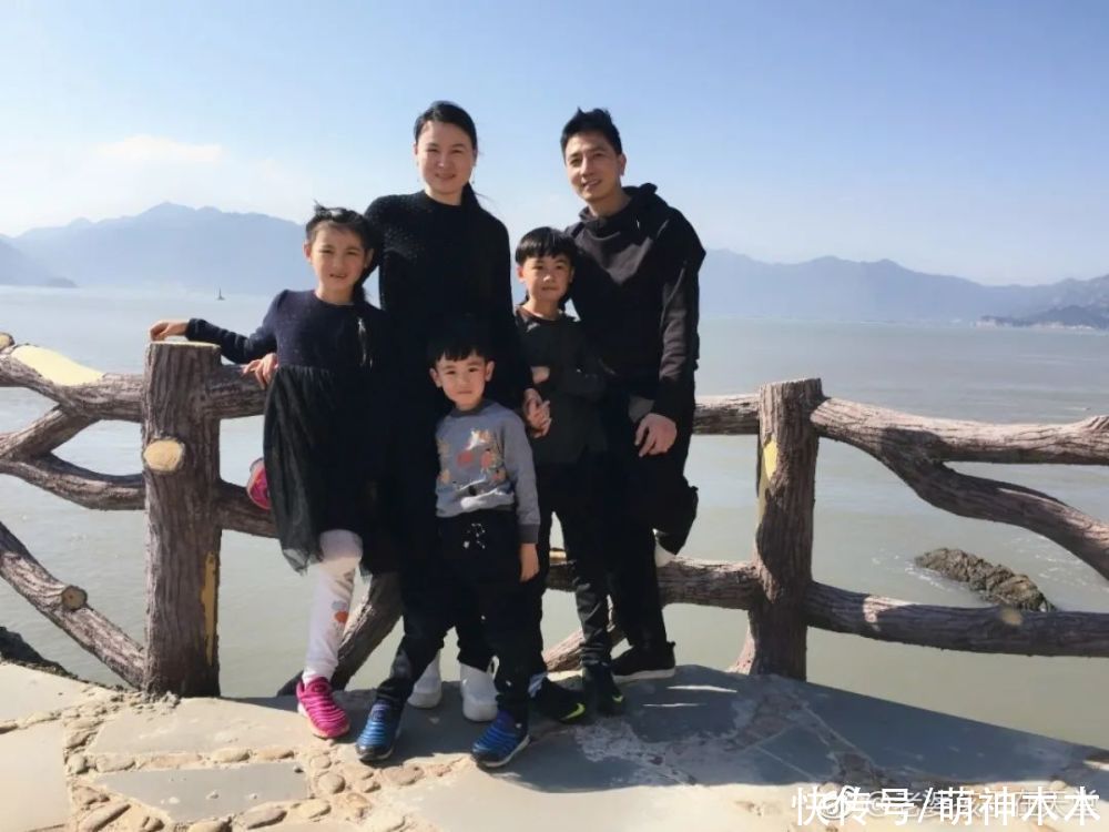 朱小贞朋友下场了,发文怒斥林生斌是凤凰男:当面一套背后一套