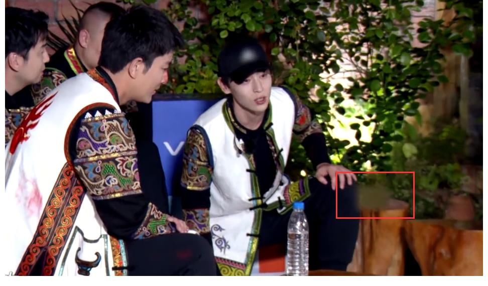 摄像师|《极挑》成了抽烟节目？导演、嘉宾抽烟画面流出，马赛克都不打