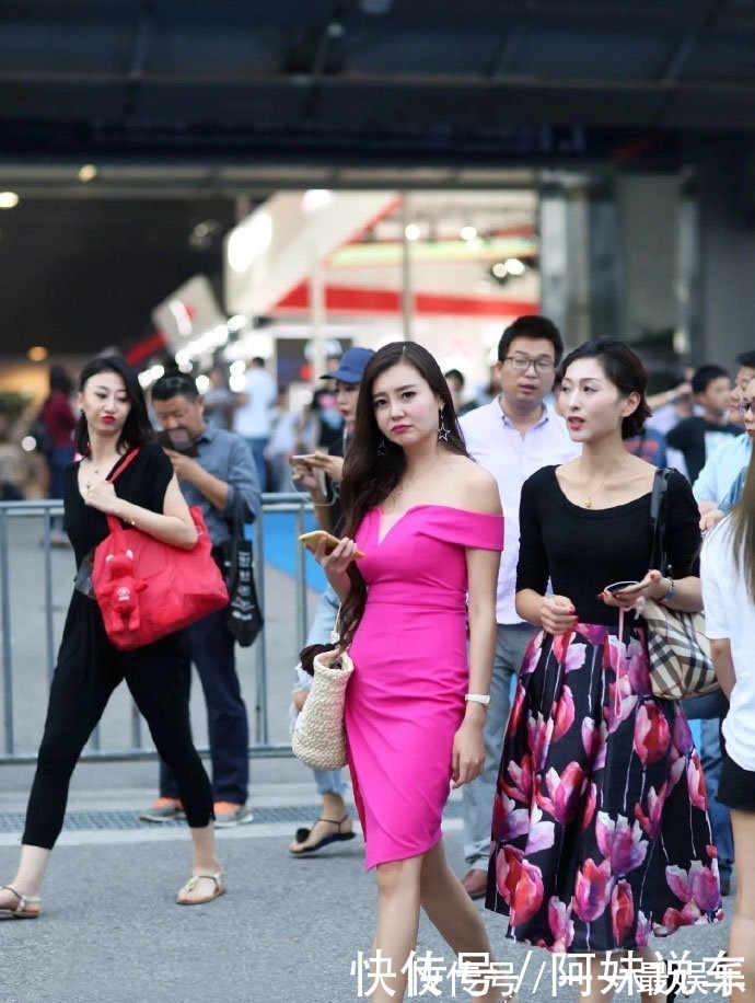 短裙装|穿搭要走心，选择清爽时尚的短裙装，让美丽不停歇