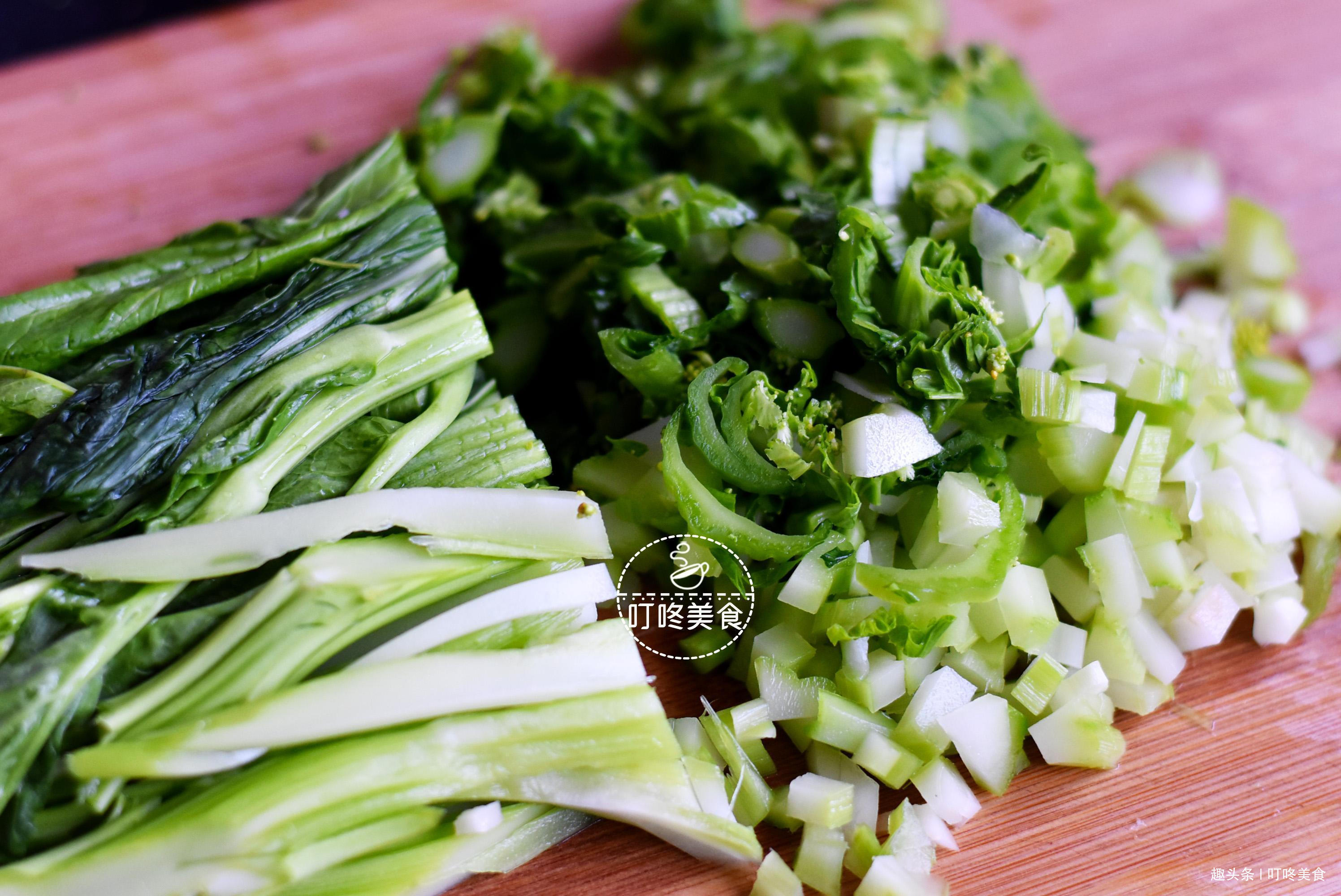 教你芥菜新吃法,晒一晒炒一炒,营养又下饭,比大鱼大肉还好吃