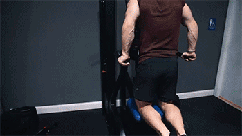 技巧|这样练双杠,胸想不大都难!详细分析动作,让你全面了解训练技巧