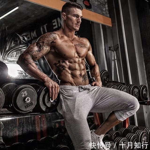 腹部|辛苦练腹肌下面两块却不出现一组动作针对下腹,难度不低却管用