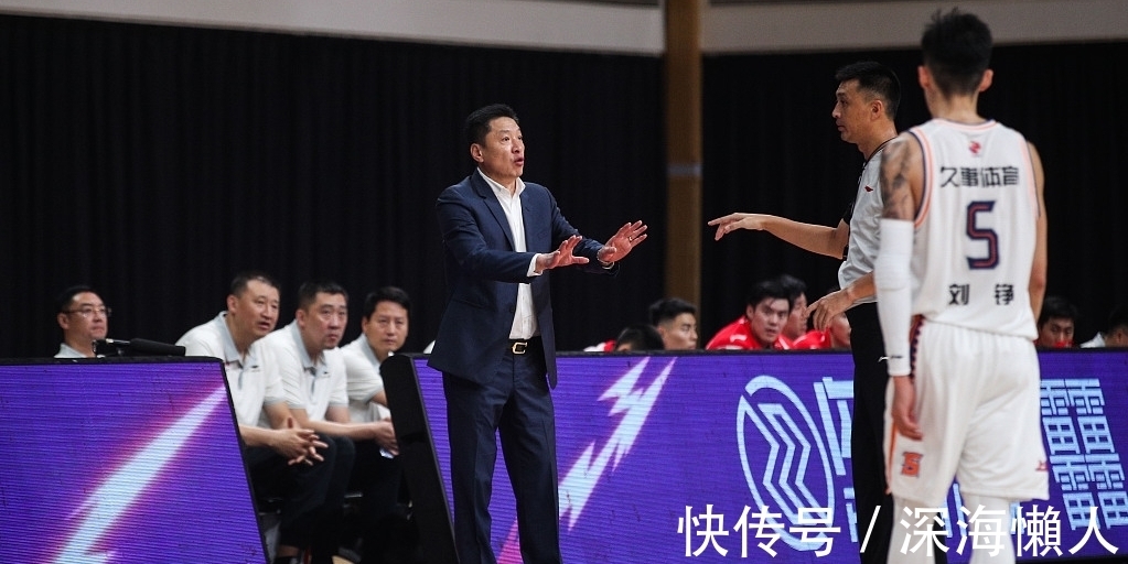 奖项|CBA第1阶段结束,球队奖项评选出炉