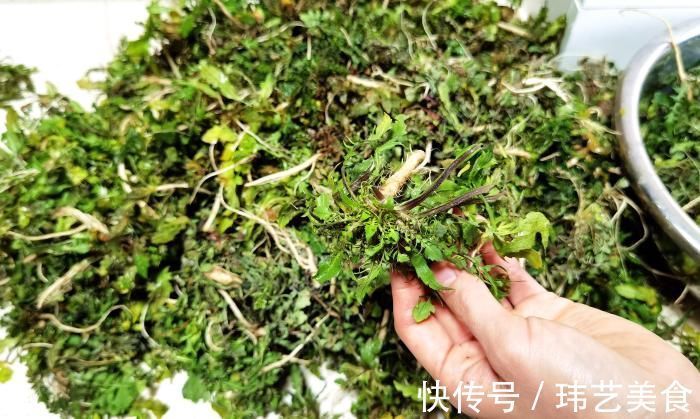 冬天,遇见此菜别手软,一次多囤点,放冰箱冻起来,过阵子就少了