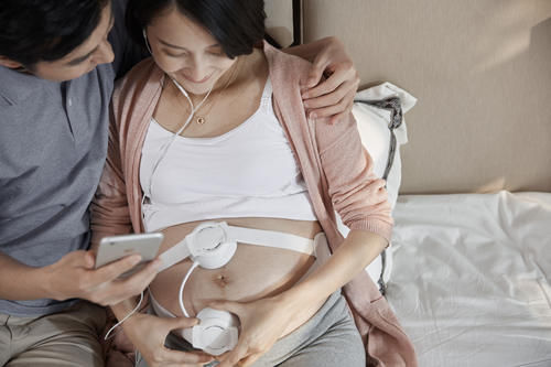 孕期|孕期胎儿是否稳定可以自查?四个征兆要清楚,有一种常被忽视