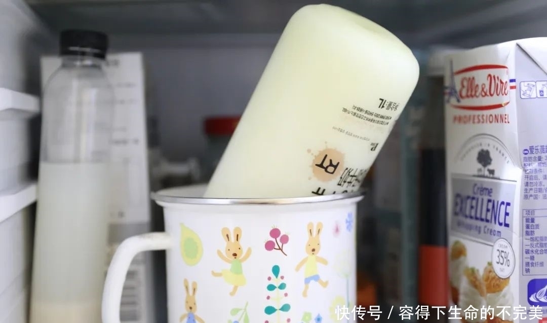 李雪琴:喝奶茶像吃大米饭?可年轻人就好这口“八宝粥”!