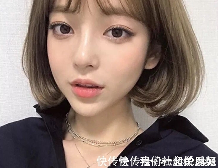 洋气 换对发型相当于换了张脸,这几款“齐脸烫”短发超显脸小,美极了