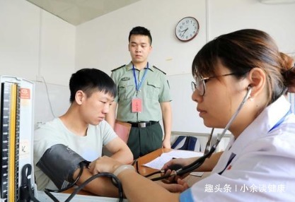 高血压|高血压的祸根找到了,谨记晨起3要,睡前2不要,血压稳如山