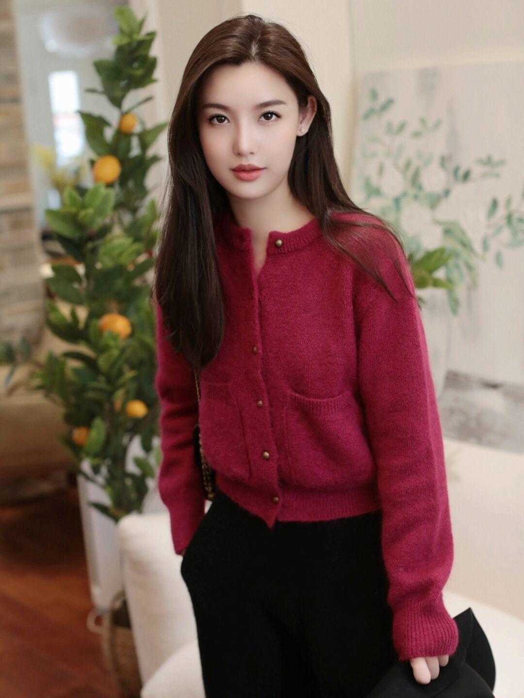 香风 叮叮叮!又到穿短款外套的季节了,还不知道买什么的,赶快码住