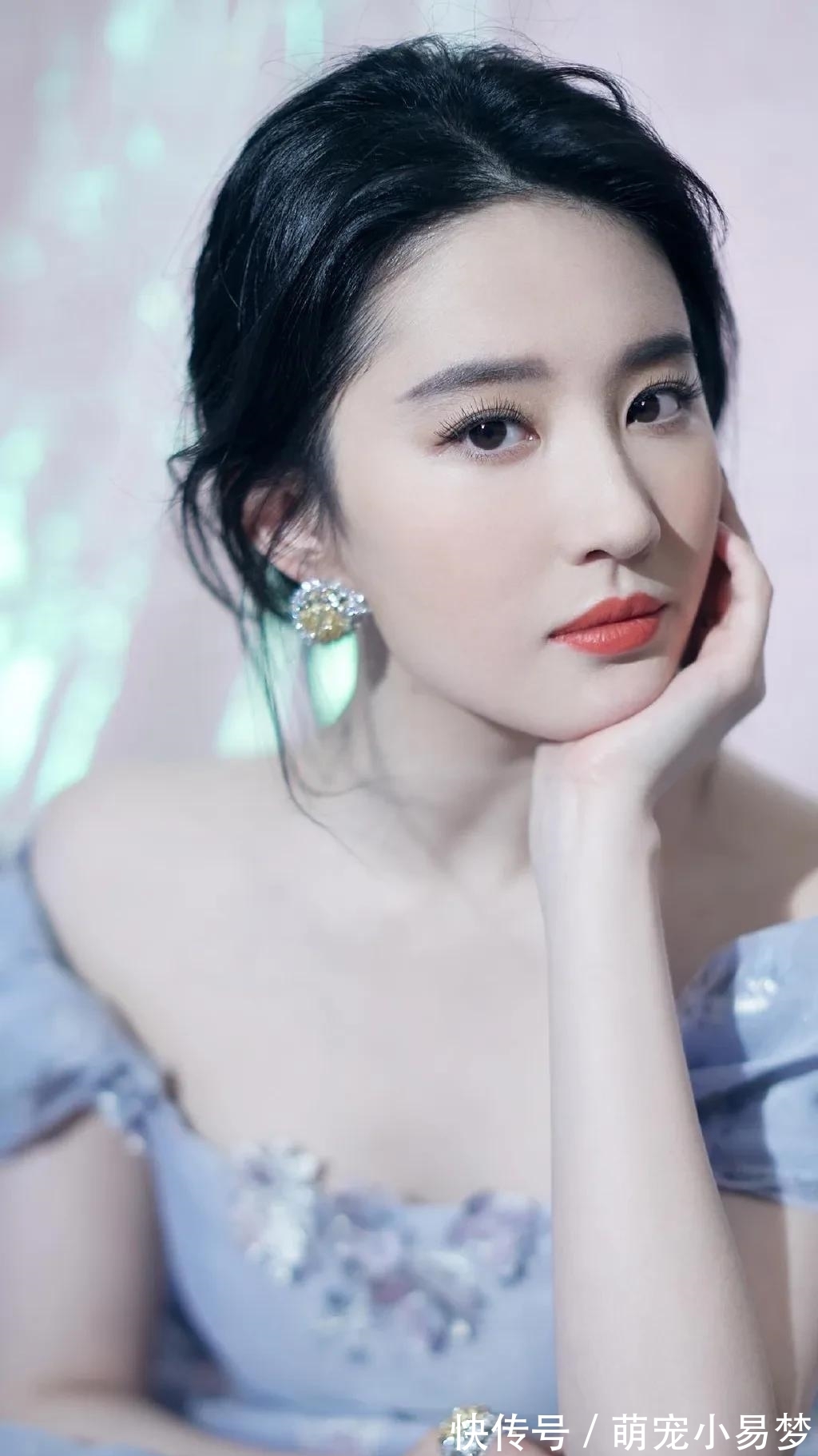 吃瓜:王一博,赵露思,刘亦菲,雷佳音,金瀚,杜江霍思燕