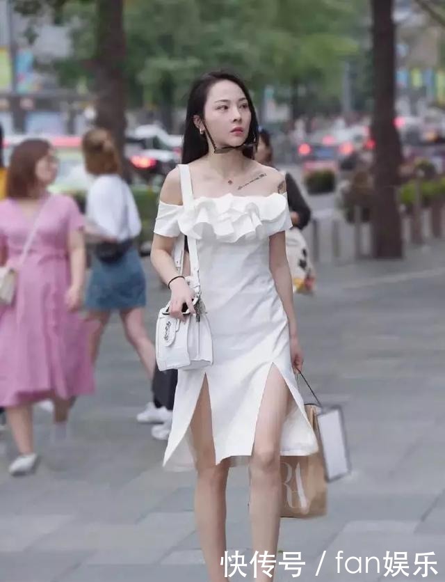 搭配|连衣裙的时尚穿搭,纯净而明媚,令人舒适