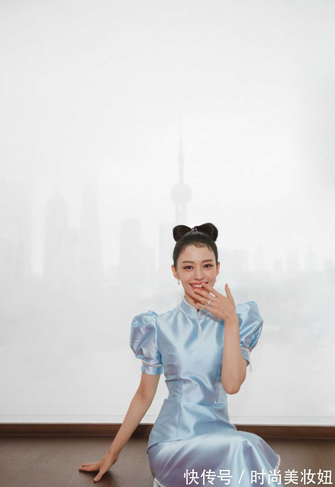 连衣裙|吉娜不愧是“中国媳妇”,穿旗袍连衣裙高贵优雅,郎朗太有福了