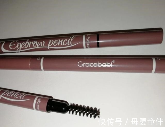 贫民窟|不吃土也能买到好用的彩妆,全套300元就能搞定,平民窟女孩福音!