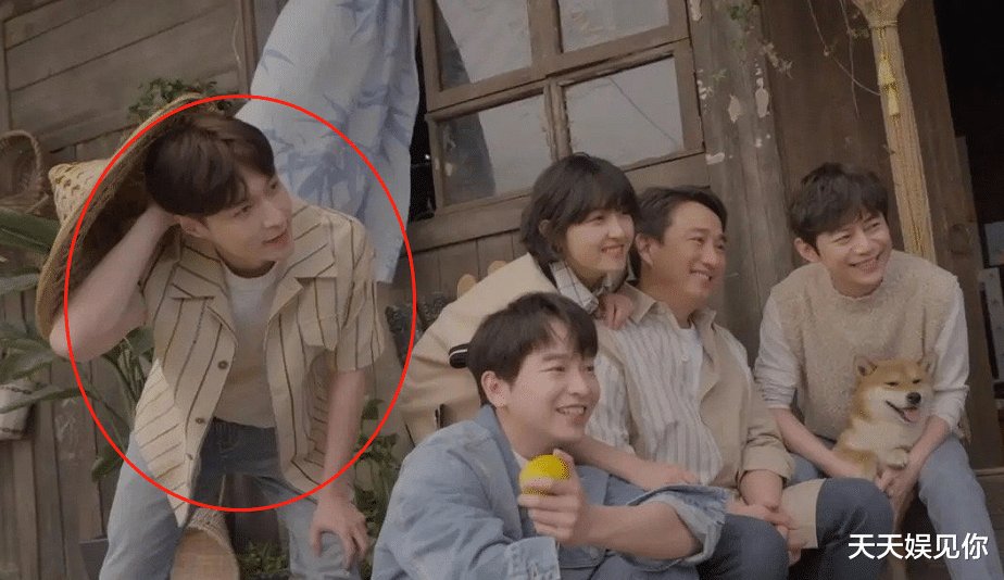 《向往5》官宣海报，嘉宾站位有讲究，《极挑7》真应该好好学学