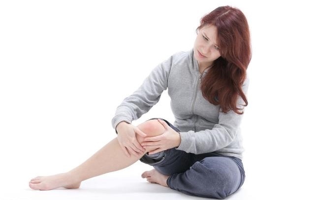 半月板损伤|走路的时候突然膝盖一弯,是因为缺钙吗看医生解释打软腿的原因