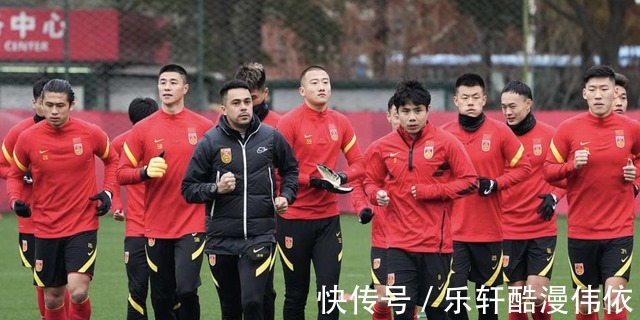 李金羽|国足一队1-1二队,教学赛毫无质量,面对日本越南凶多吉少