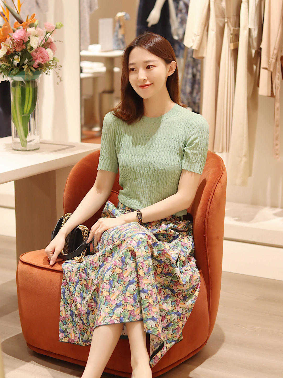 气质|既成熟优雅,又气质,这样的通勤穿搭更好看