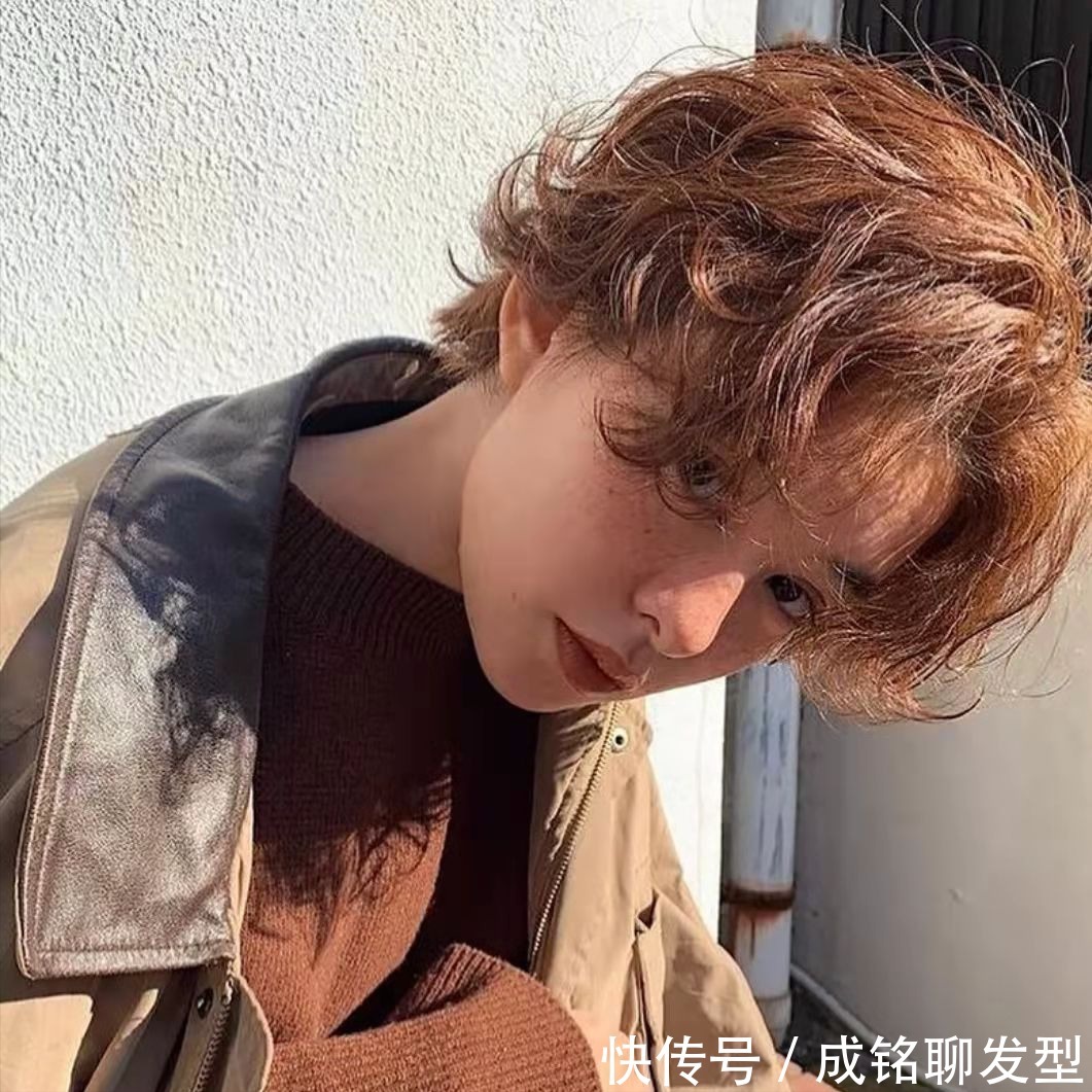 发质|甜酷的短卷发有多美,小姐姐一发多变诠释别样的美感,拉风又吸睛