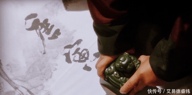 唐伯虎|唐伯虎随手画了一只大公鸡,再配上白话诗,如今入选小学教材!