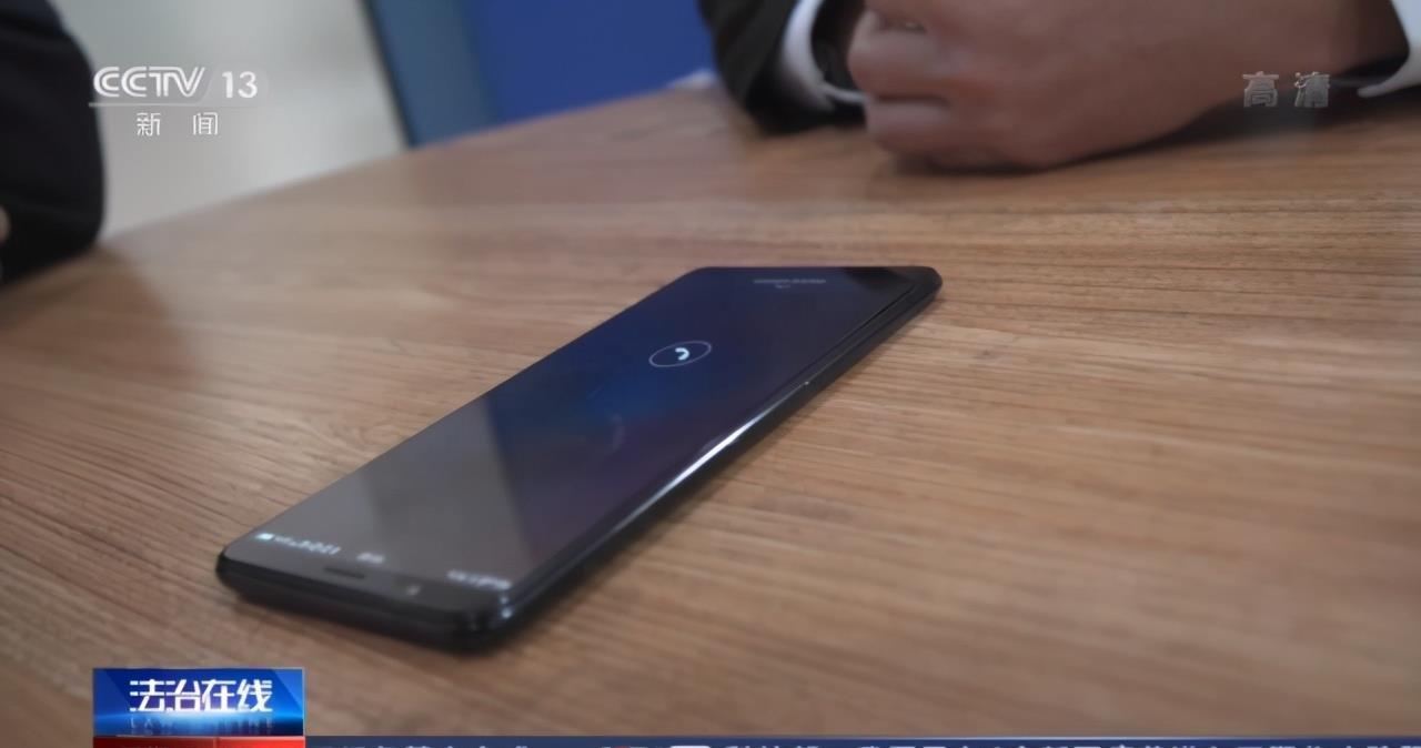 喝完|迷幻酒局|喝完酒打个牌,输了114万?事后才知自己被下药了