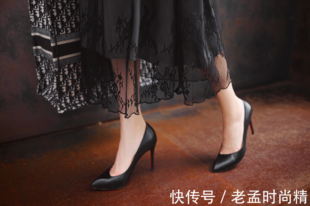 淑女|这条裙子也太仙了吧,无论年龄大小,都能展现出浪漫温柔的淑女感