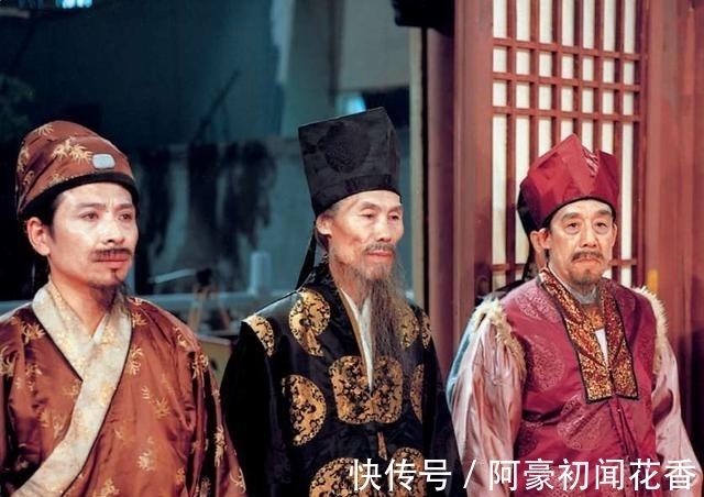 真相&揭示《红楼梦》中最残酷的真相:靠女子来拯救家族,会输得很惨