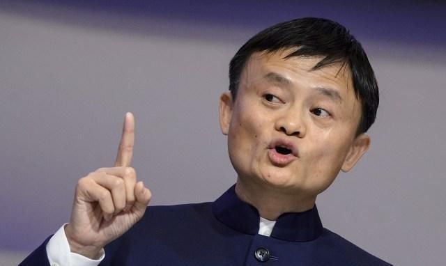 马云|马云的成功离不开这“3人”,2个人投资,还有1人直接“献身”