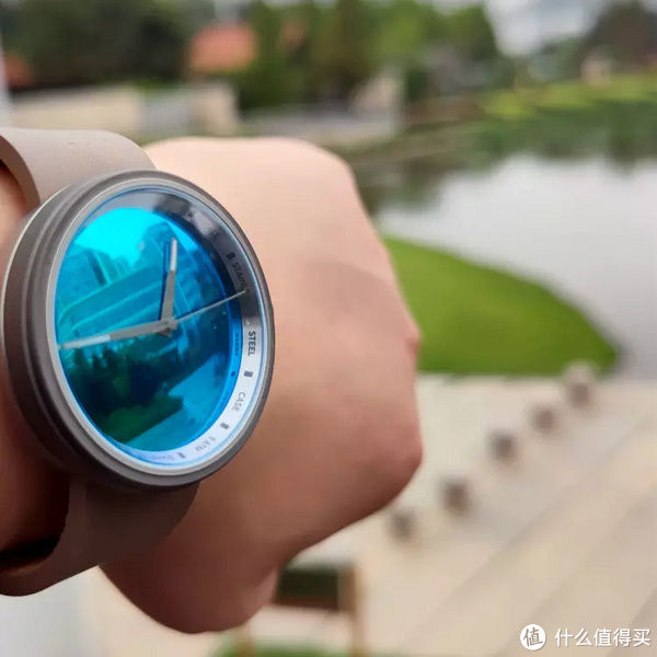 表带|当把太阳镜用到手表上,OFFSTAGE秘镜手表做到了梦幻与现实相碰