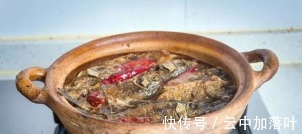 刺鲫鱼是怎么做学会不担心鱼刺卡喉咙，爱吃鱼的宝宝有福了！